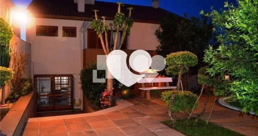 Casa com 4 quartos à venda em Tristeza - RS