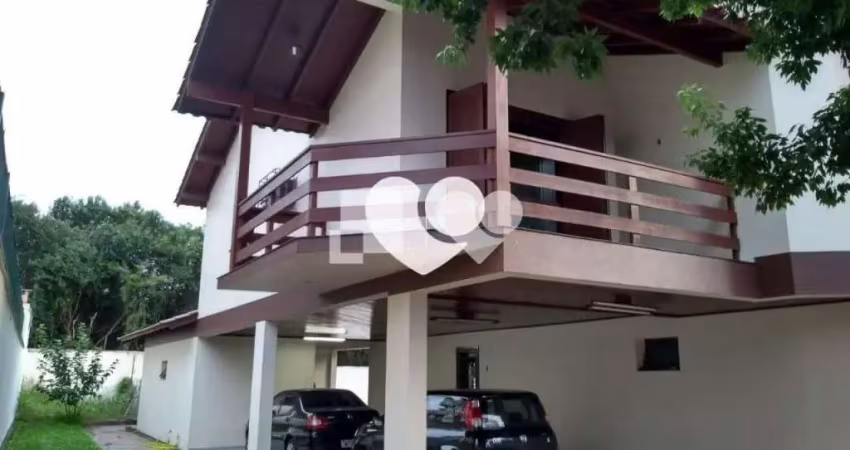 Casa com 4 quartos à venda na Rua Ludwig Jacob Hubler, Vila Ipiranga, Porto Alegre