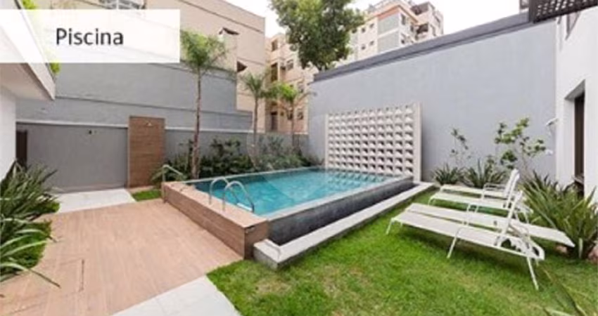 Apartamento com 2 quartos à venda ou para locação em Menino Deus - RS