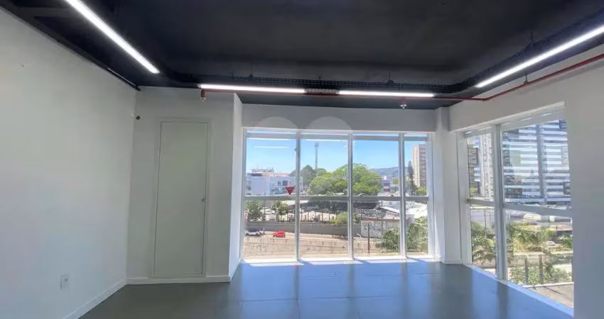 Sala comercial à venda na Avenida Senador Tarso Dutra, Petrópolis, Porto Alegre