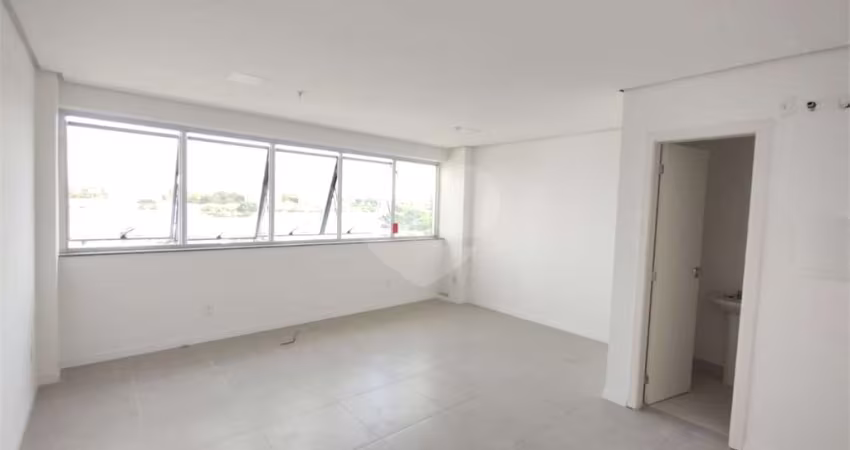 Salas à venda ou para locação em Centro - RS
