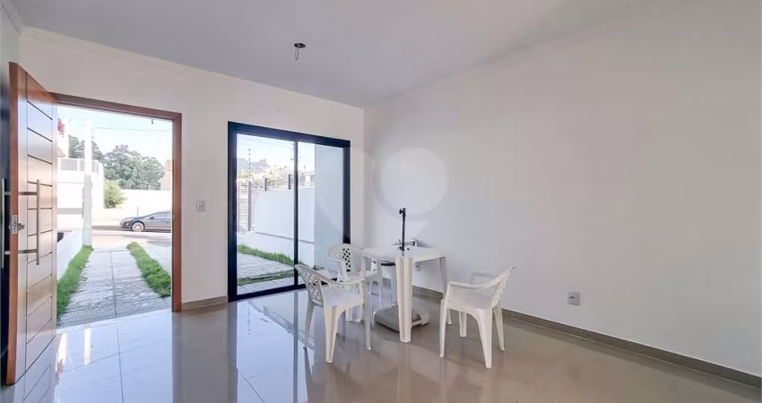 Casa com 2 quartos à venda em Guarujá - RS