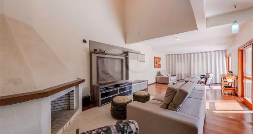 Casa com 4 quartos à venda na Rua Adão Pinheiro da Silva, Ipanema, Porto Alegre