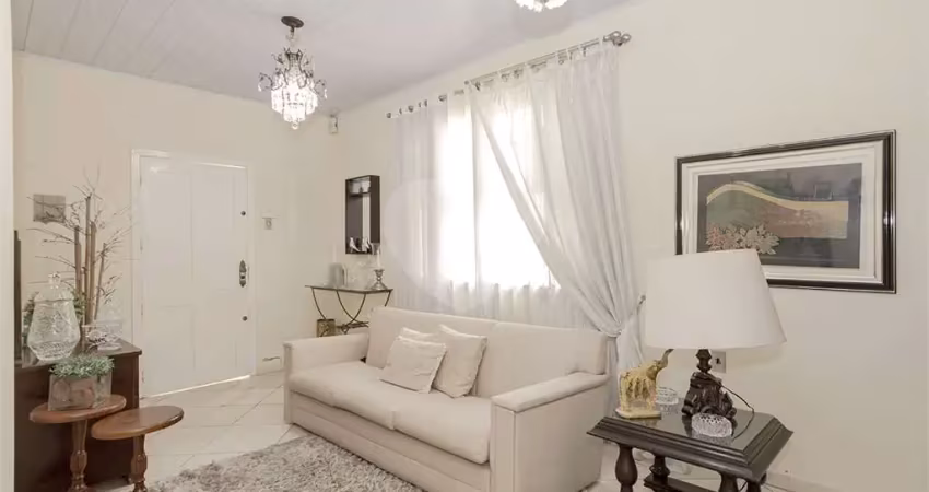 Casa com 3 quartos à venda na Rua Roque Gonzales, Jardim Botânico, Porto Alegre