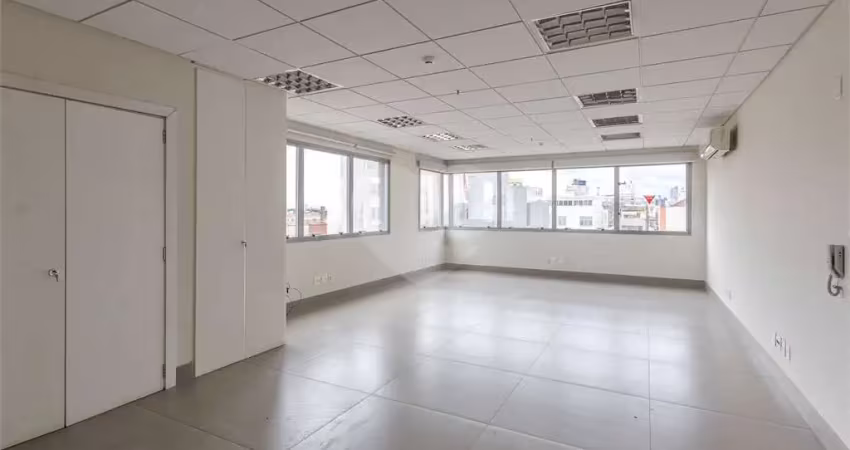 Sala comercial para alugar na Rua Conde de Porto Alegre, Floresta, Porto Alegre