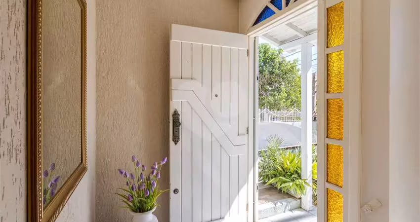 Casa com 4 quartos à venda na Rua Graciano Azambuja, Partenon, Porto Alegre