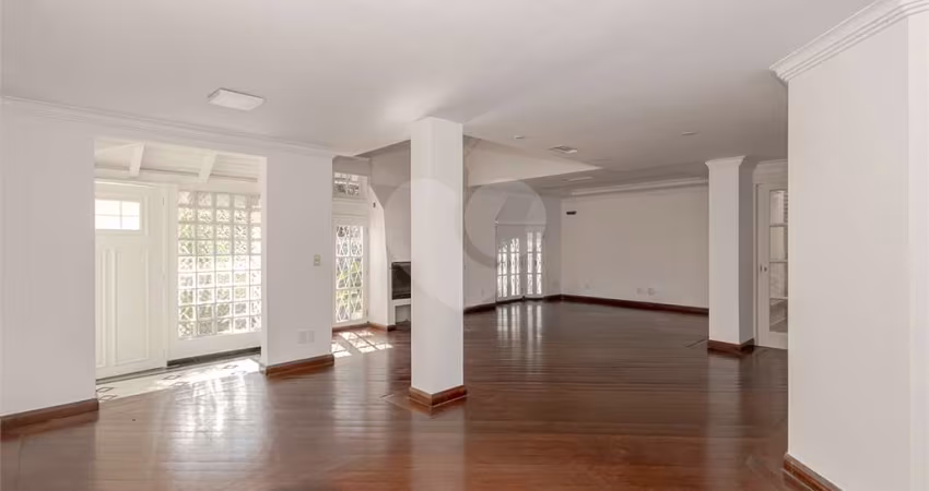 Casa com 3 quartos para locação em Auxiliadora - RS
