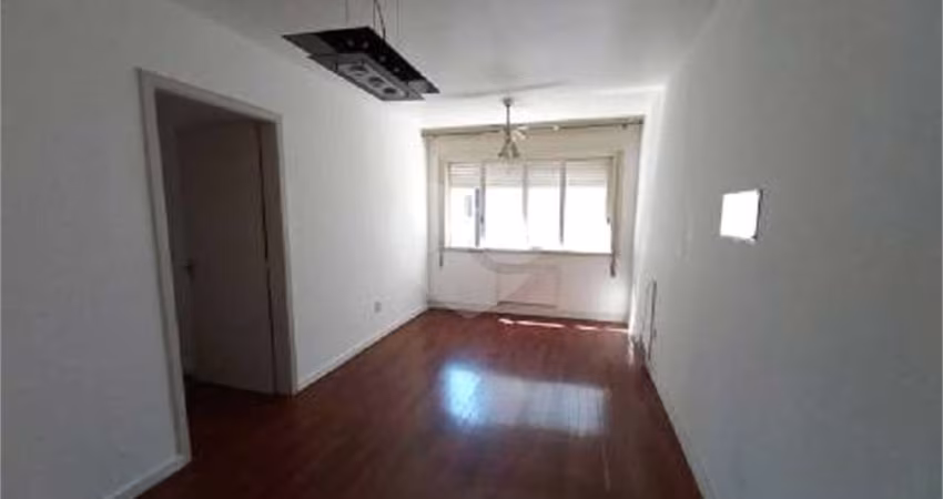 Apartamento com 3 quartos à venda ou para locação em Menino Deus - RS