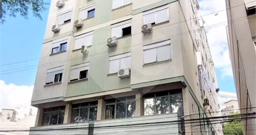 Apartamento com 1 quartos para locação em Centro Histórico - RS