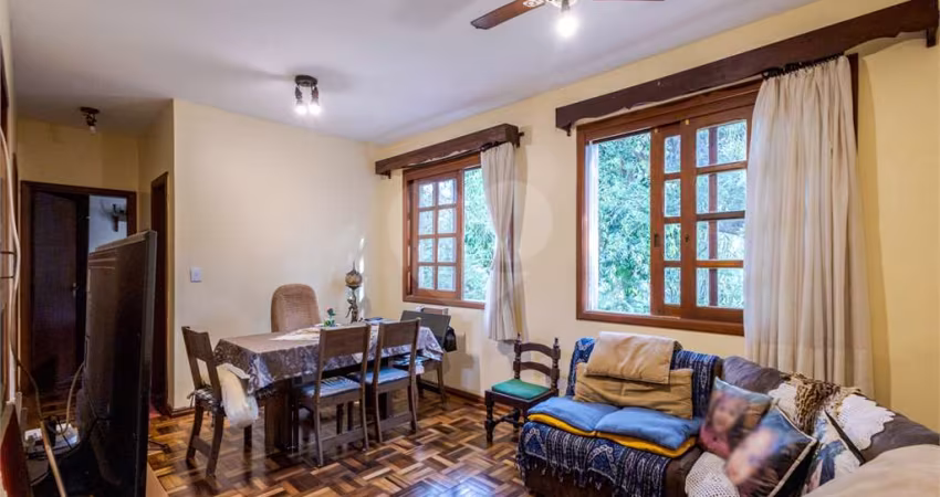 Apartamento com 2 quartos para locação em Auxiliadora - RS