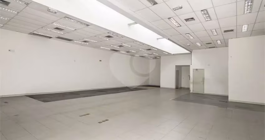 Prédio inteiro à venda em Chácara Das Pedras - RS