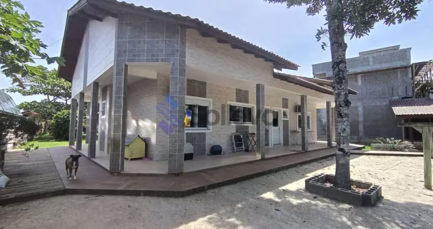 Casa com 3 quartos à venda na Estrada Geral Do Alto Arroio, Alto Arroio, Imbituba