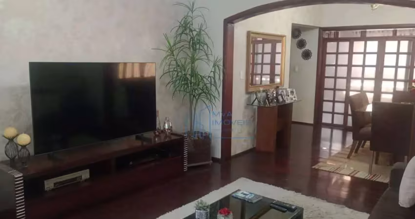 Sobrado com 3 dormitórios à venda, 380 m² por R$ 850.000,00 - Cidade Serodio - Guarulhos/SP