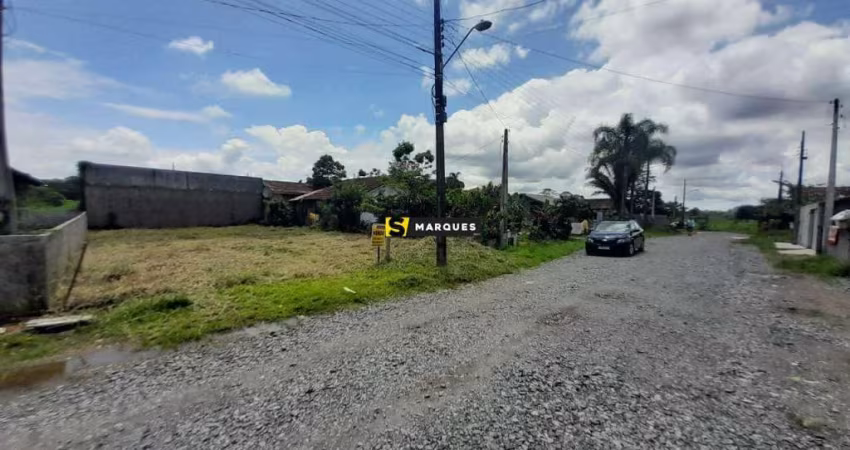 Amplo terreno próximo de área industrial em Araquari.