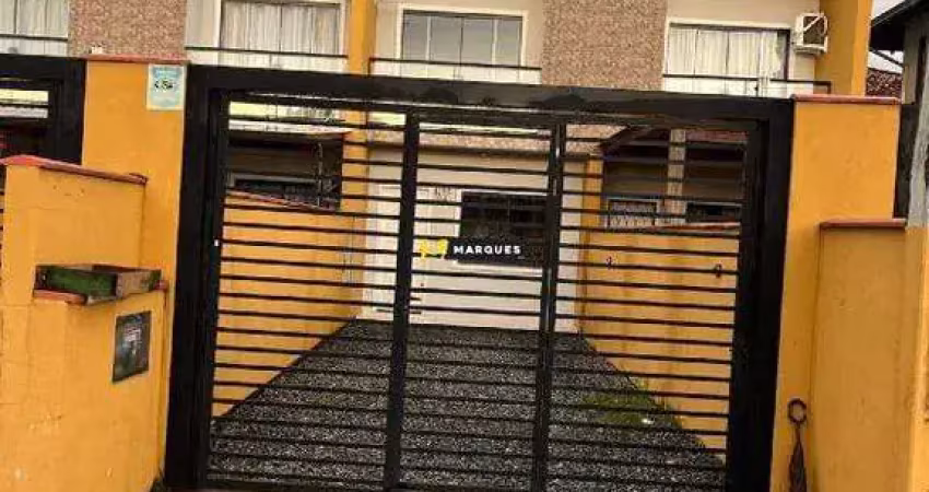 Casa com 2 quartos para alugar na Rua Miosotes, Fátima, Joinville