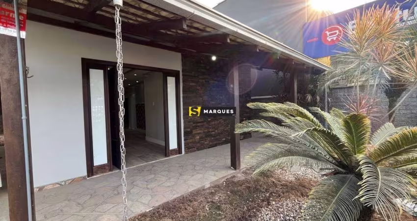Casa para aluguel, 3 quartos, 3 vagas, Jardim Iririú - Joinville/SC