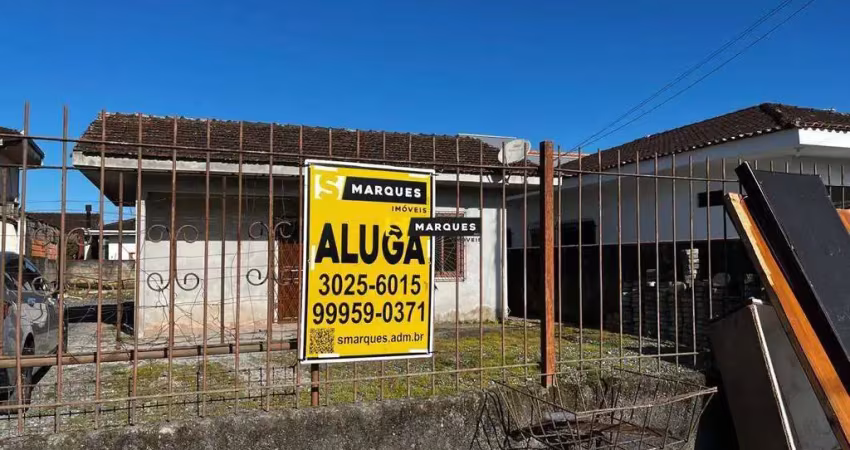 Casa com 2 quartos para alugar na Rua Agepê, Aventureiro, Joinville