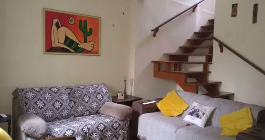 Casa com 2 quartos à venda na Rua Santa Cruz, Centro, Pelotas