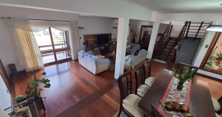 Casa Alto Padrão para Venda na Colina do Sol em Pelotas-RS