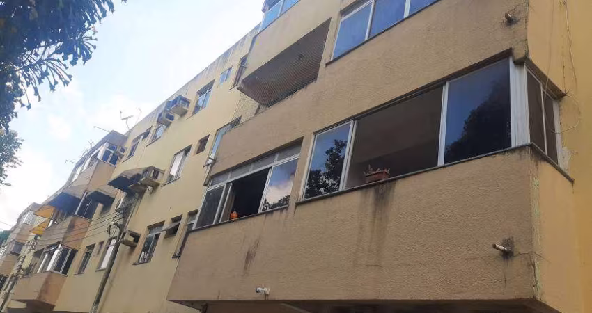 Apartamento para venda possui 99 metros quadrados com 3 quartos em Parangaba - Fortaleza - CE