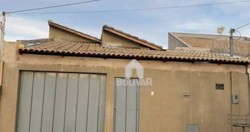 Casa com 2 dormitórios para alugar, 48 m² por R$ 900,00/mês - Setor Santa Rita - Itumbiara/GO