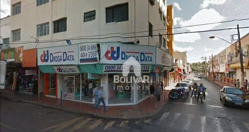Apartamento com 2 dormitórios à venda, 120 m² por r$ 400.000,00 - setor central - itumbiara/go