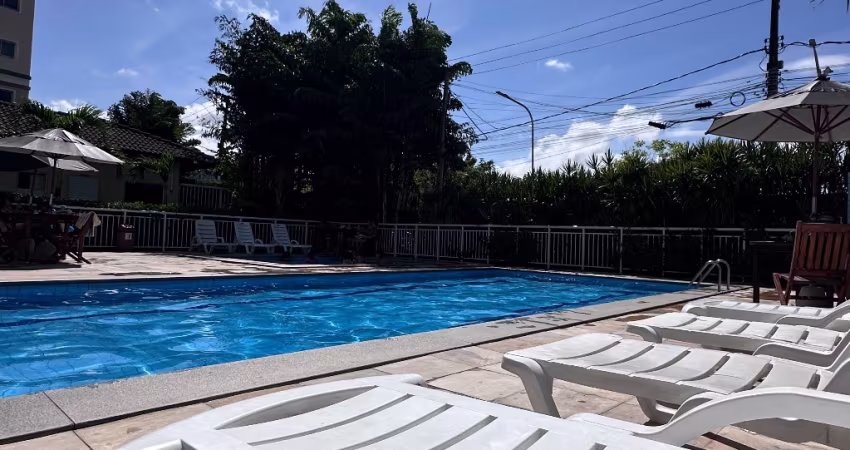 Apartamento mobiliado com 02 quartos a venda
