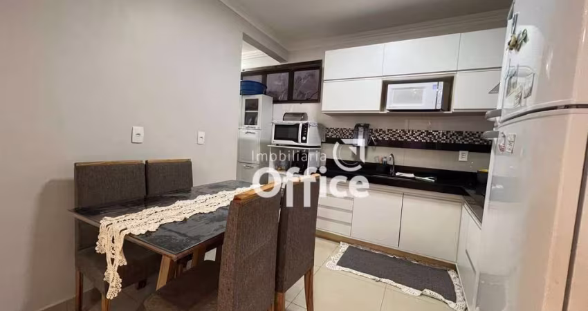 Apartamento com 3 dormitórios à venda, 79 m² por R$ 280.000,00 - Cidade Jardim - Anápolis/GO