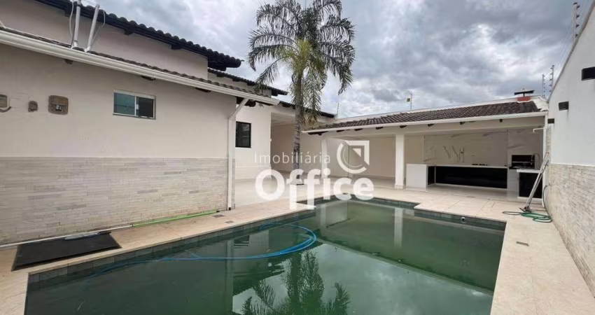 Casa com 3 dormitórios à venda, 330 m² por R$ 1.050.000,00 - Anápolis City - Anápolis/GO