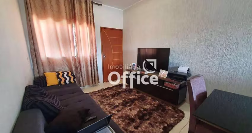 Casa com 2 quartos à venda, 75 m² por R$ 230.000 - Parque dos Pirineus - Anápolis/GO