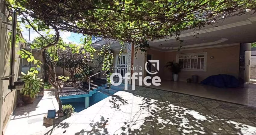 Casa com 6 dormitórios à venda, 333 m² por R$ 800.000,00 - Anápolis City - Anápolis/GO