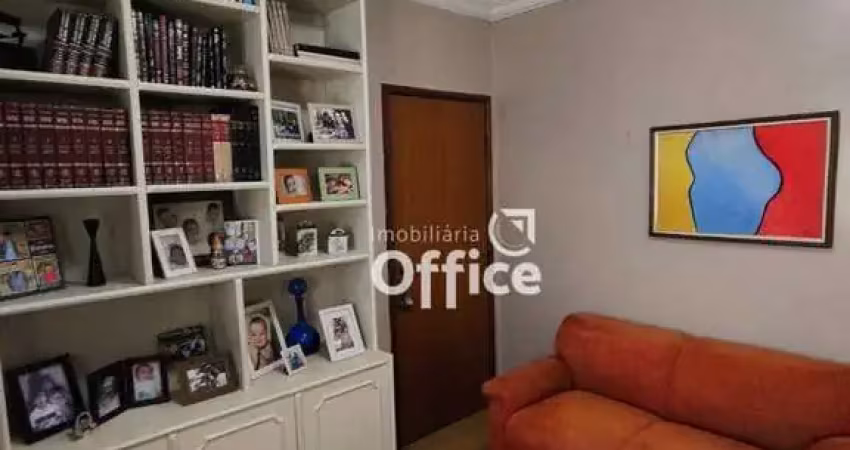Sobrado com 3 quartos à venda, 269 m² por r$ 800.000 - centro - anápolis/go