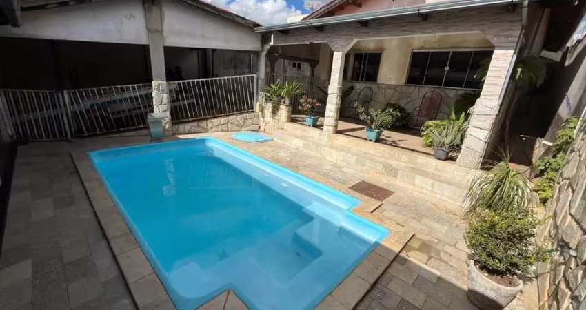 Casa com 3 quartos e com piscina à venda, 180 m² por r$ 420.000 - setor santa clara - anápolis/go