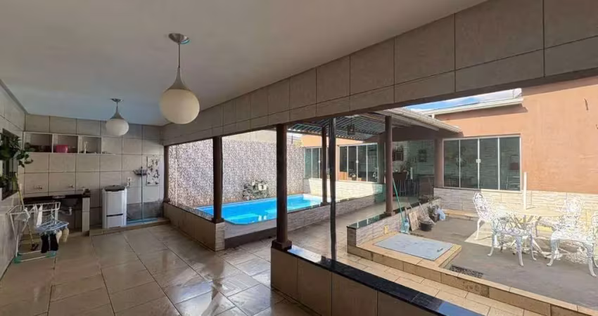 Casa com 3 quartos à venda, 216 m² por r$ 600.000 - recanto do sol - anápolis/go