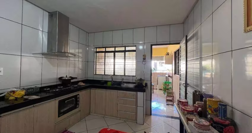 Casa com 2 quartos sendo um suite, sala, cozinha, nos fundos uma casa com sala, quarto,banheiro à venda,por r$ 520.000 - setor central - anápolis/go