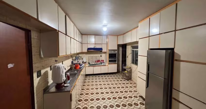 Sobrado com 6 dormitórios à venda, 490 m² por r$ 1.500.000,00 - centro - anápolis/go
