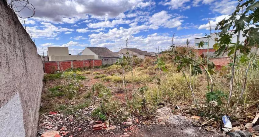 Terreno à venda na Rua dos Escoteiros, 22, Residencial Santa Cruz, Anápolis