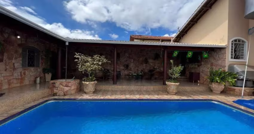 Casa com 6 dormitórios, 200 m² - venda por r$ 850.000,00 ou aluguel por r$ 5.000,00/mês - santo andré - anápolis/go
