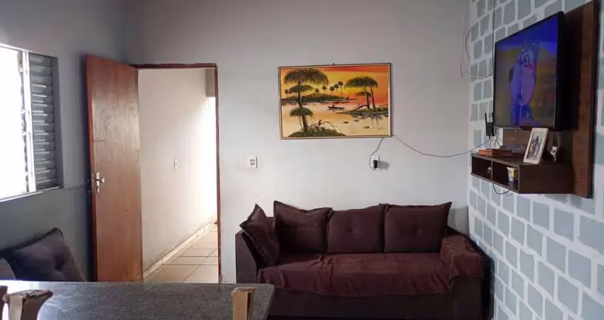 Casa c/ 2 dormitórios + 01 barracão nos fundos à venda, 300 m² de lote, por r$ 280.000  no res. adriana parque