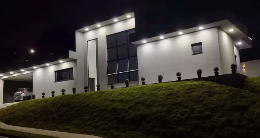 Oportunidade em condominio de Alto Padrão em Atibaia