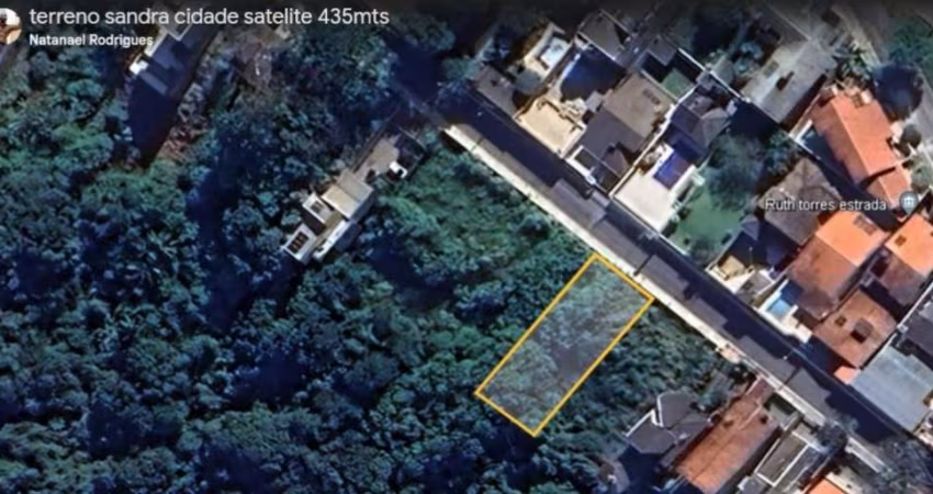 Terreno próximo ao clube são João