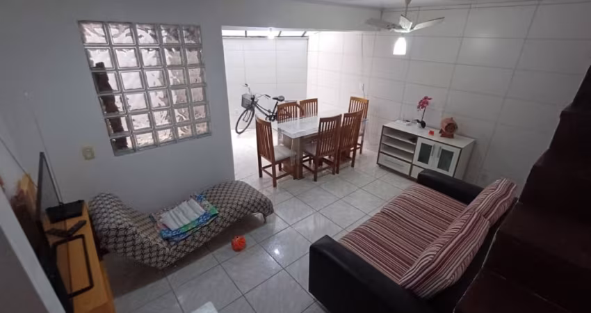 O QUE  VOCÊ PROCURA, SOBRADO GEMINADO DE DOIS DORM. COM ESCRITURA A 500 METROS DO MAR NAS GAIVOTAS