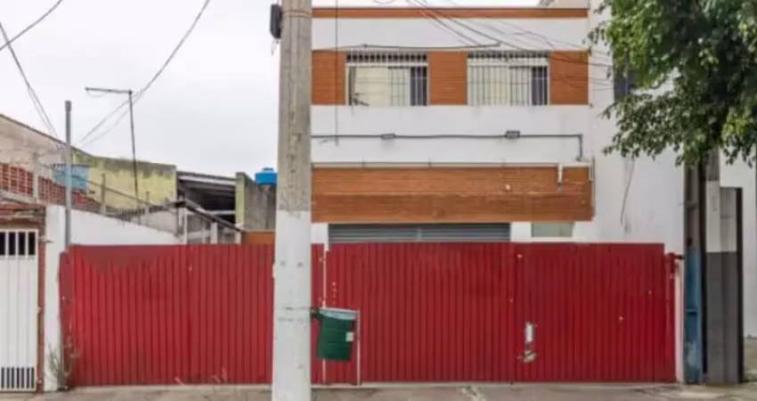 Barracão / Galpão / Depósito com 4 salas à venda na Rua Martinho de Campos, Vila Anastácio, São Paulo