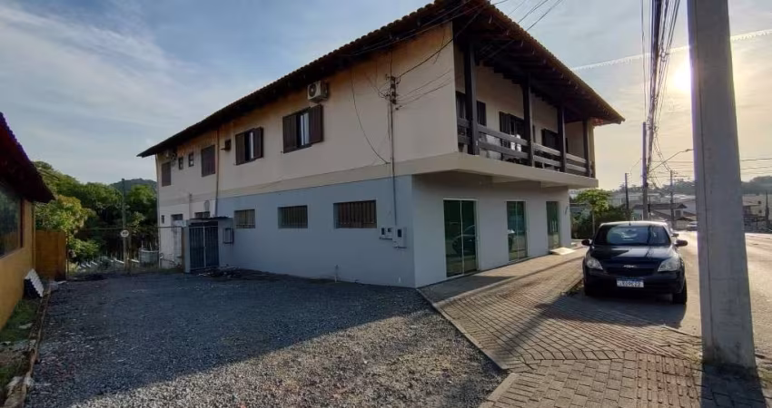 Sala comercial com 1 sala para alugar na Rua General Osório, 3755, Água Verde, Blumenau