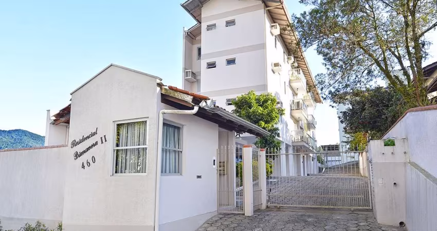 Apartamento com 3 quartos para alugar na Rua Doutor Antônio Haffner, 460, Velha, Blumenau