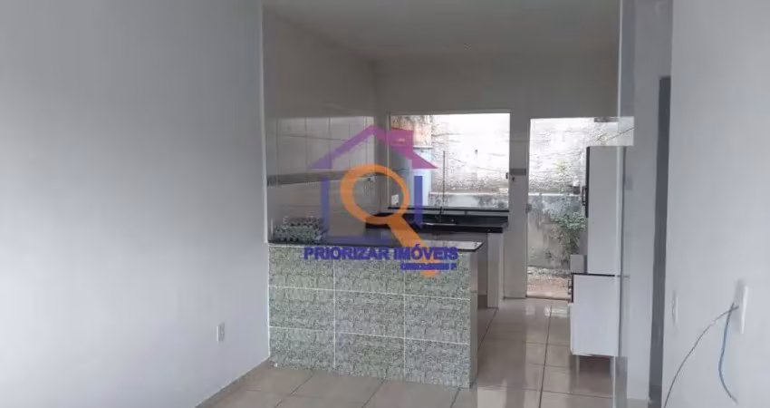 CASA GEMINADA 02 QTS, 02 VAGAS EM MATEUS LEME-MG