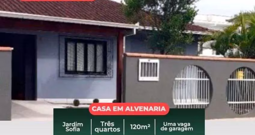 Casa à venda na Rua Professor Eunaldo Verdi, 265, Jardim Sofia, Joinville