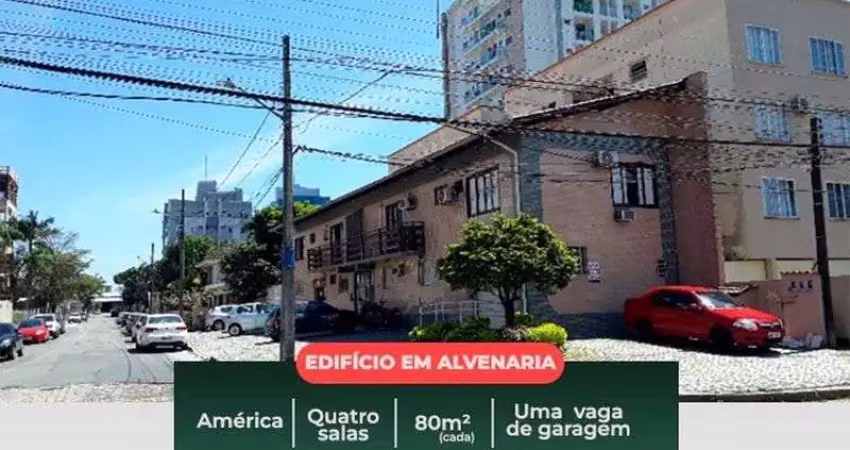 Prédio à venda na Rua Padre Antônio Vieira, 137, América, Joinville