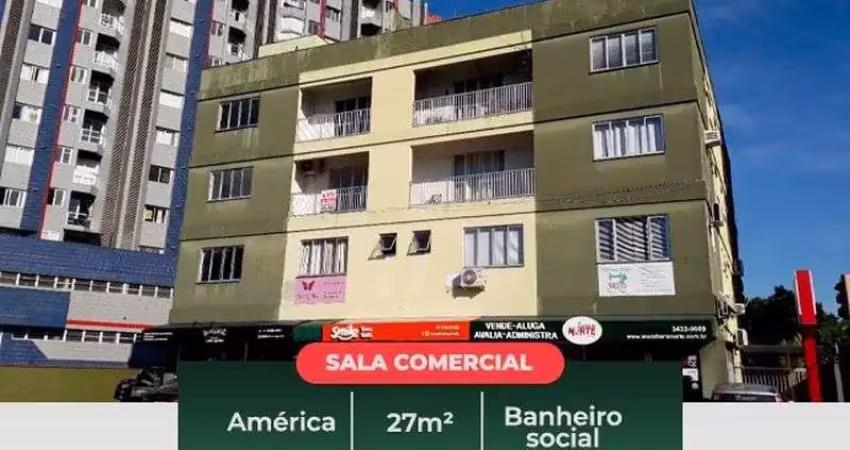 Casa comercial para alugar na Rua Orestes Guimarães, 700, América, Joinville