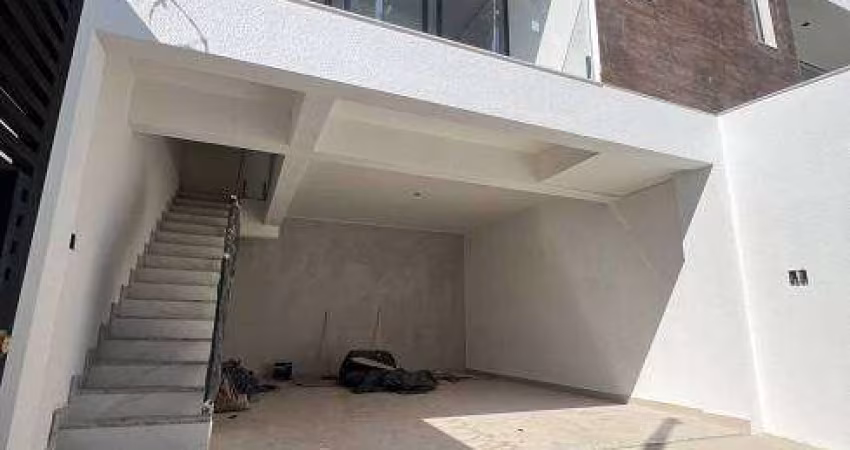 Casa para venda possui 151 metros quadrados com 3 quartos em Santa Mônica - Belo Horizonte - MG